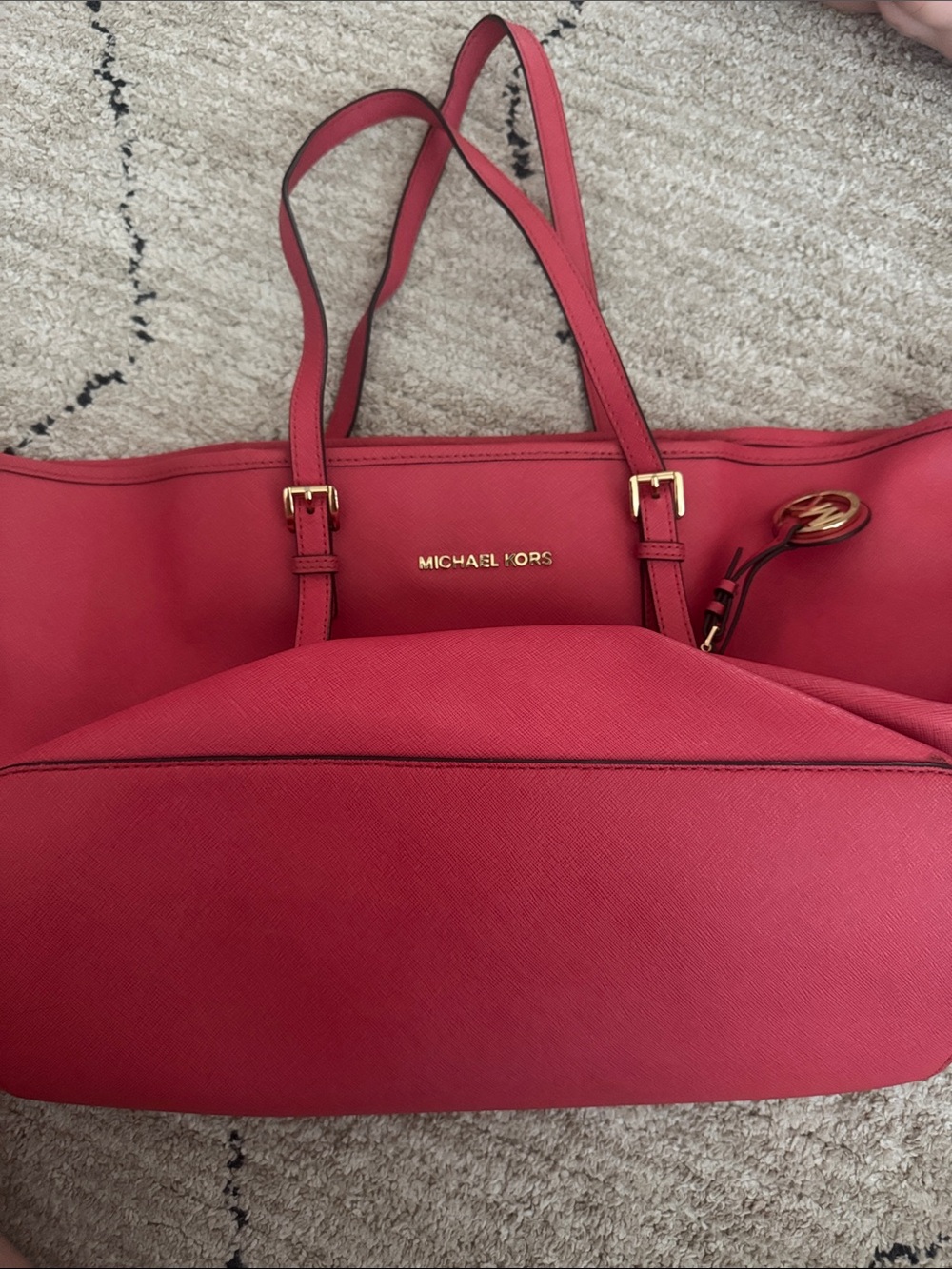 Michael Kors Coral-Pink Saffiano Tote with Gold Hardware - Picture 2 of 3
